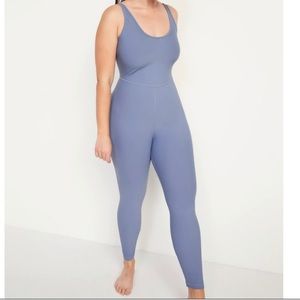 Old navy Sleeveless powersoft perfomance jumpsuit